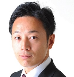 尾沢議長の写真