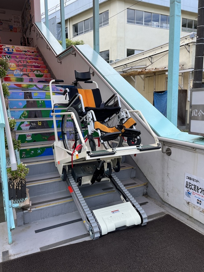 階段昇降車